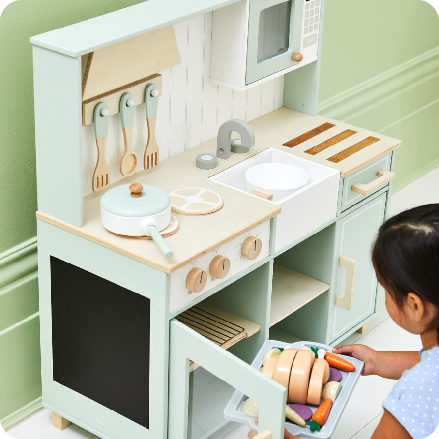 Kitchens & Play food